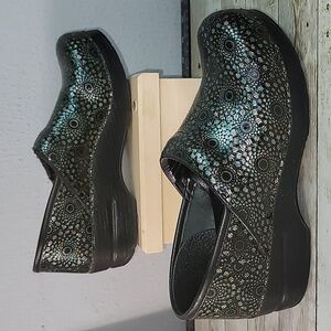 Dansko Professional Groovy Black Light Poster Design‎ Leather Clogs Shoes Nurses